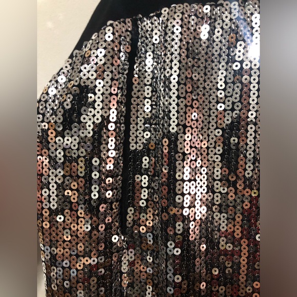 Charlotte Russe silver mini dress size 2. - Picture 3 of 10